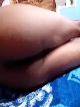 Snapshot of paugrande453 chatting on 12.03.24 paugrande453 online show from 12.03.24