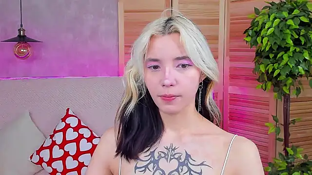 Snapshot of as1an_girlfriend chatting on 03.11.25 as1an girlfriend online show from 03.11.25