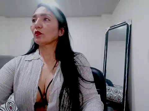 Hanna-33 online show from 09.10.25