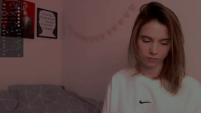 Snapshot of _ni_kiss chatting on 02.07.25 ni kiss online show from 02.07.25