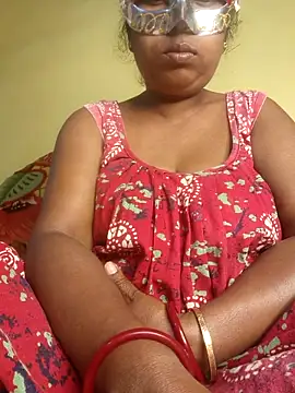 Snapshot of tinabhabhi chatting on 02.05.26 tinabhabhi online show from 02.05.26