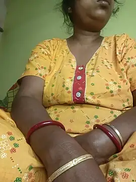 Snapshot of tinabhabhi chatting on 02.06.26 tinabhabhi online show from 02.06.26