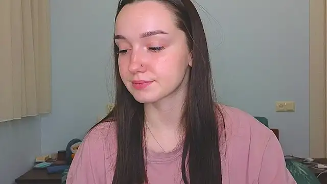 Wild Sophie  online show from 01.25.25