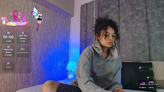 Snapshot of KatherineGomez chatting on 11.25.25 KatherineGomez online show from 11.25.25