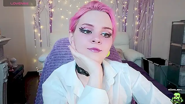 Snapshot of One_Moment_ chatting on 12.02.24 One Moment online show from 12.02.24