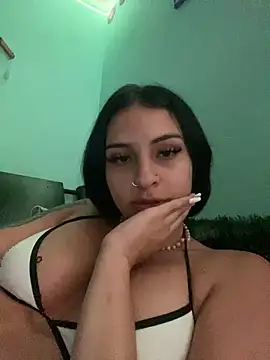 Hilary pinkk online show from 12.17.24