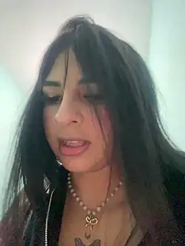 Hilary pinkk online show from 12.23.24