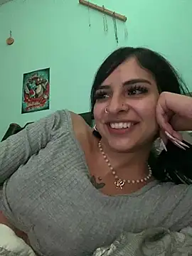 Hilary pinkk online show from 12.26.24