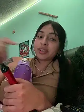 Hilary pinkk online show from 12.30.24