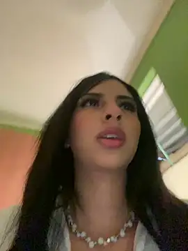 Hilary pinkk online show from 01.25.25