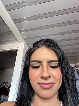 Snapshot of Hilary_pinkk chatting on 01.18.26 Hilary pinkk online show from 01.18.26