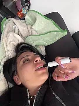 Snapshot of Hilary_pinkk chatting on 02.01.26 Hilary pinkk online show from 02.01.26