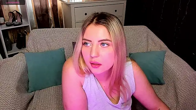 Ashley Rous online show from 01.15.25