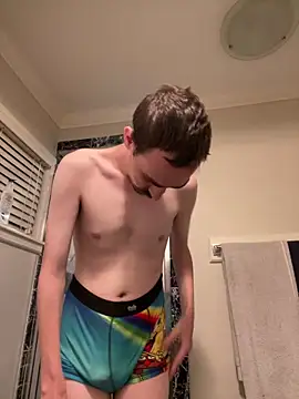 Snapshot of tallnerdyguy chatting on 06.17.26 tallnerdyguy online show from 06.17.26