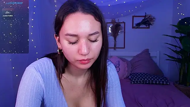 Snapshot of margeriTirell chatting on 10.10.25 margeriTirell online show from 10.10.25