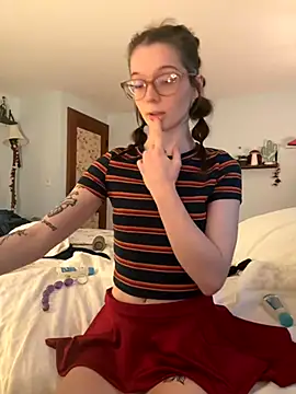 dreamteemergirl online show from 10.11.25