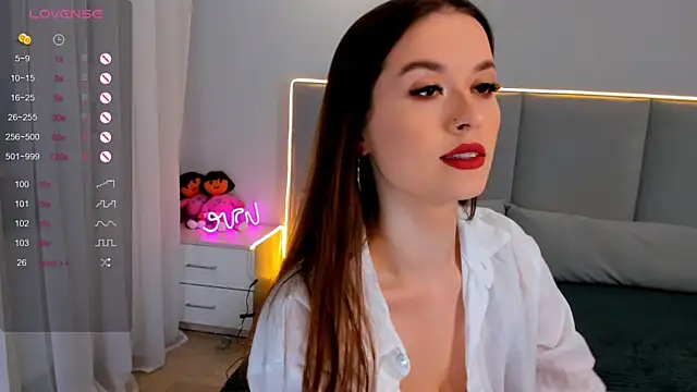 Emeli Love online show from 01.04.25