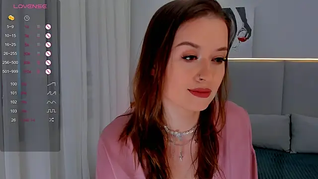 Emeli Love online show from 02.04.25