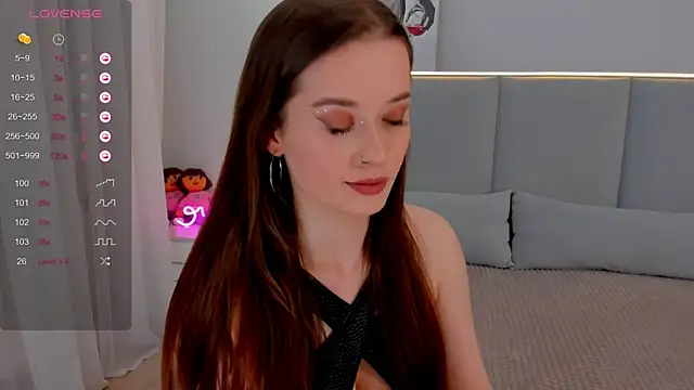 Emeli Love online show from 02.19.25