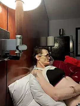 Snapshot of ivylee31 chatting on 01.12.25 ivylee31 online show from 01.12.25