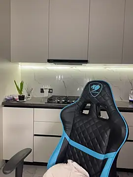 CurlyLara online show from 04.07.26