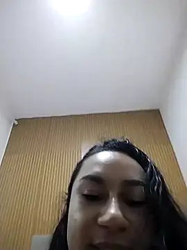 Snapshot of yummi__priv chatting on 04.30.26 yummi priv online show from 04.30.26