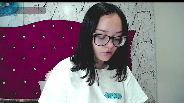 Snapshot of charlotte1-ls chatting on 12.08.24 charlotte1-ls online show from 12.08.24