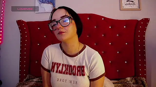 Snapshot of charlotte1-ls chatting on 12.13.24 charlotte1-ls online show from 12.13.24