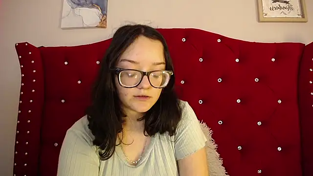 Snapshot of charlotte1-ls chatting on 02.19.25 charlotte1-ls online show from 02.19.25