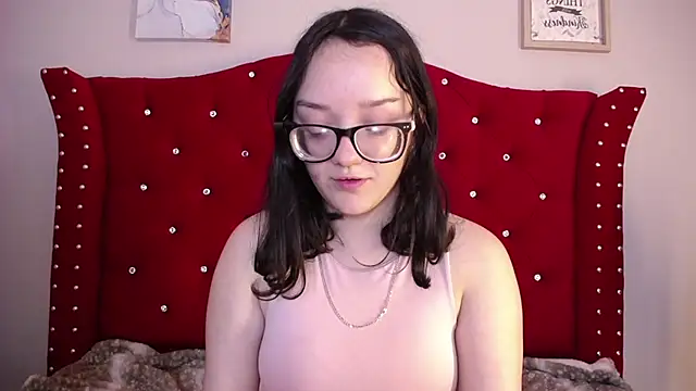 Snapshot of charlotte1-ls chatting on 02.21.25 charlotte1-ls online show from 02.21.25