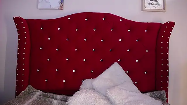 Snapshot of charlotte1-ls chatting on 02.24.25 charlotte1-ls online show from 02.24.25