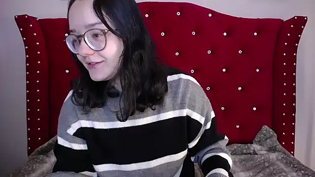 Snapshot of charlotte1-ls chatting on 02.28.25 charlotte1-ls online show from 02.28.25