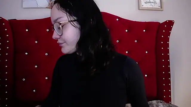 Snapshot of charlotte1-ls chatting on 03.04.25 charlotte1-ls online show from 03.04.25