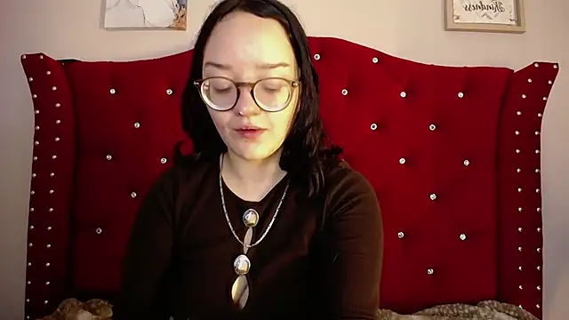 Snapshot of charlotte1-ls chatting on 03.07.25 charlotte1-ls online show from 03.07.25