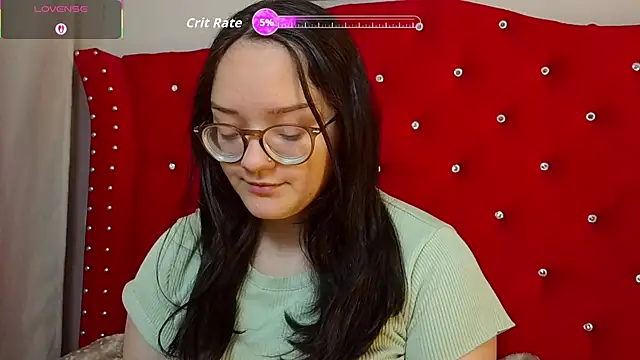 Snapshot of charlotte1-ls chatting on 09.28.25 charlotte1-ls online show from 09.28.25