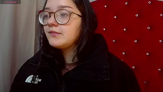 Snapshot of charlotte1-ls chatting on 10.15.25 charlotte1-ls online show from 10.15.25