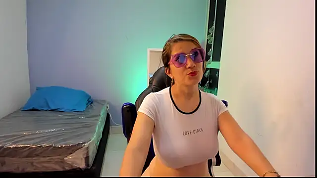 gwen ashly online show from 02.27.25