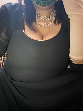 Snapshot of SnehaRai chatting on 02.21.25 SnehaRai online show from 02.21.25