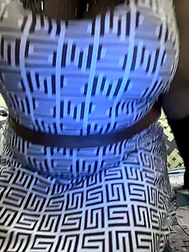 Snapshot of SnehaRai chatting on 10.03.25 SnehaRai online show from 10.03.25