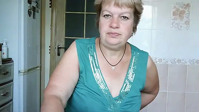 Ettie Tonia online show from 10.04.25