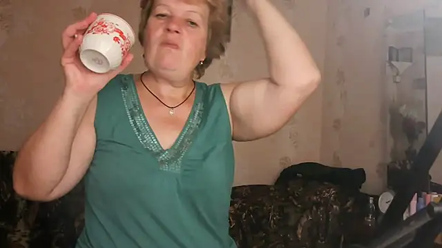 Ettie Tonia online show from 10.10.25