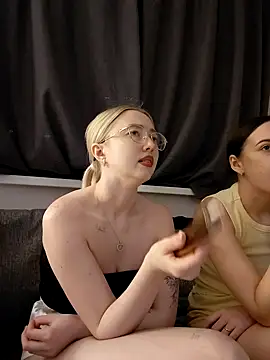 Snapshot of KeithTown chatting on 02.17.26 KeithTown online show from 02.17.26