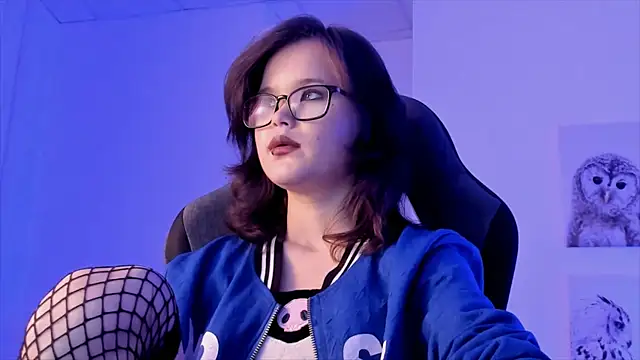 Elainebeness online show from 12.14.24