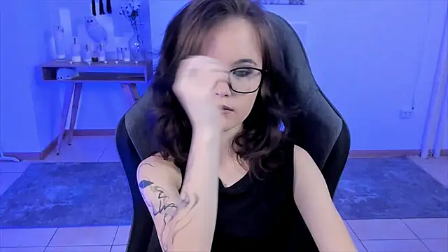 Elainebeness online show from 01.29.25