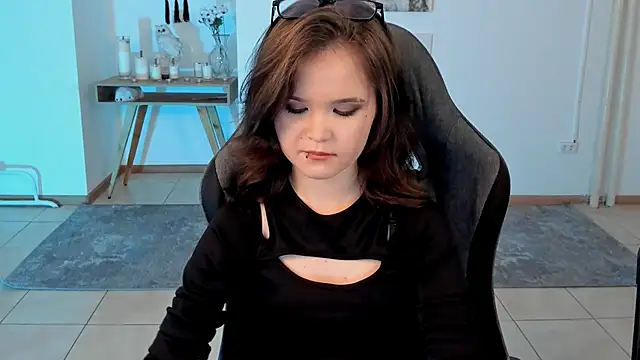 Elainebeness online show from 02.01.25