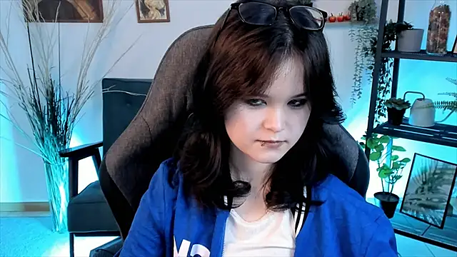 Elainebeness online show from 03.05.25