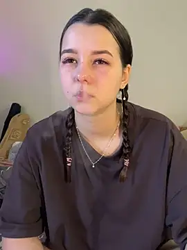 PoppyRobinson online show from 01.17.25