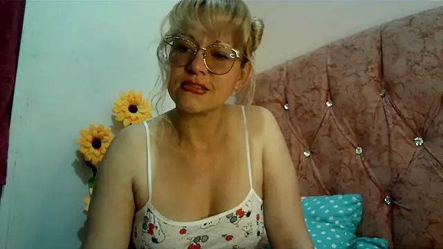 taylor198115 online show from 12.12.24