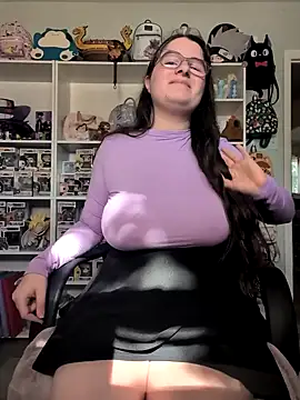 GeekyJavaGoddess online show from 10.21.25