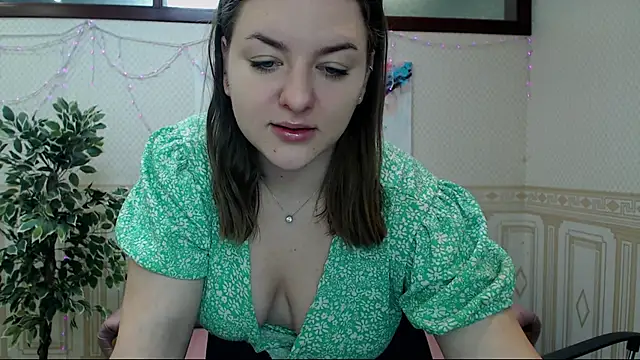 Helen Elliot online show from 02.02.25